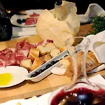 Milan Ξενοδοχείο Πούλα