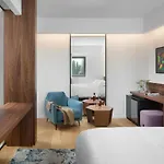 Milan 4*