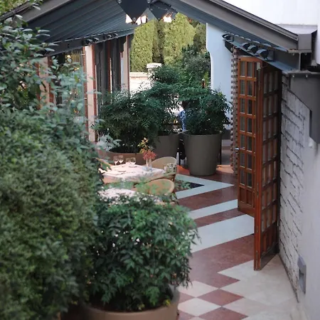 Hotel Milan 4*