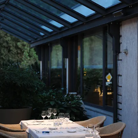 ホテル Milan 4*